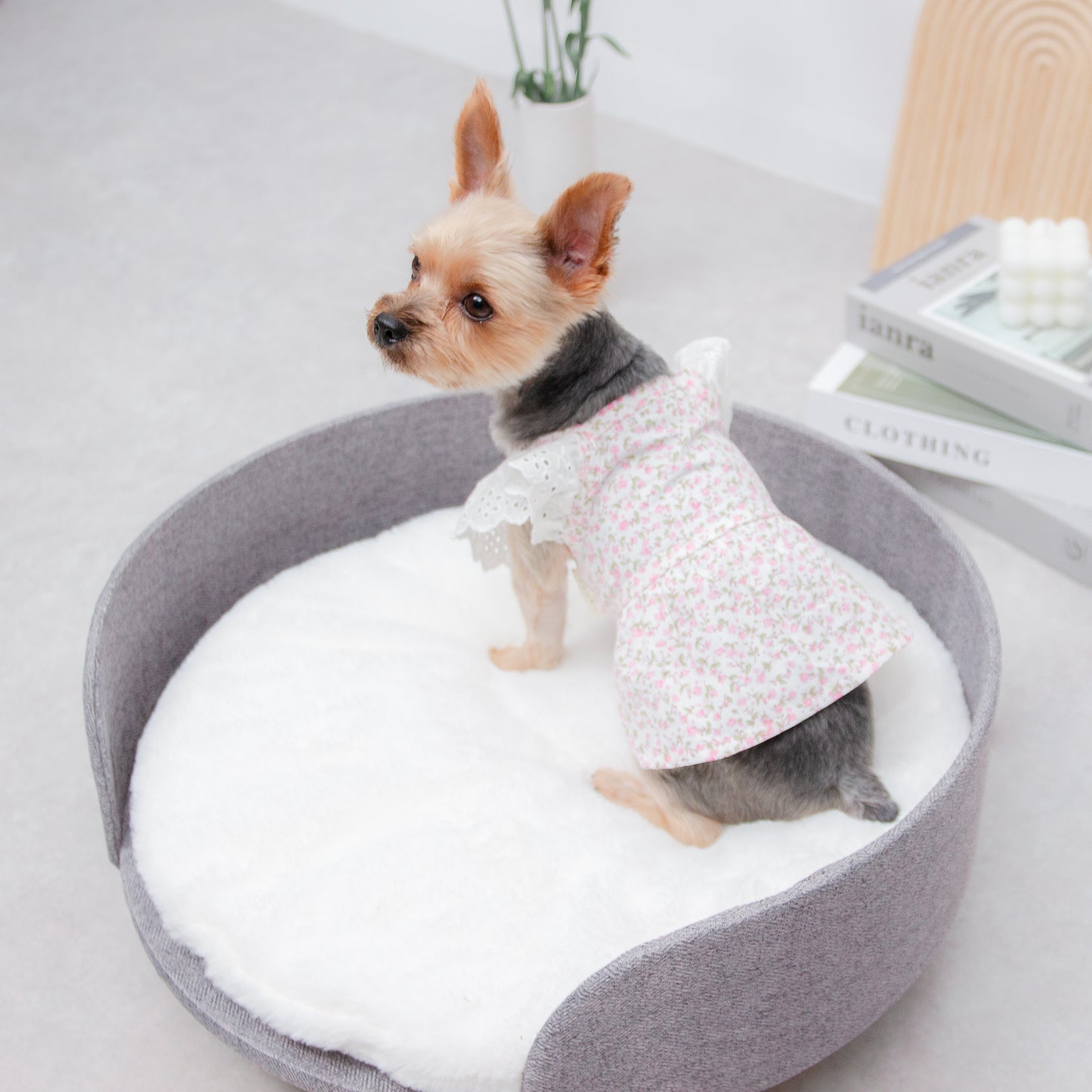 小花柄レースワンピース