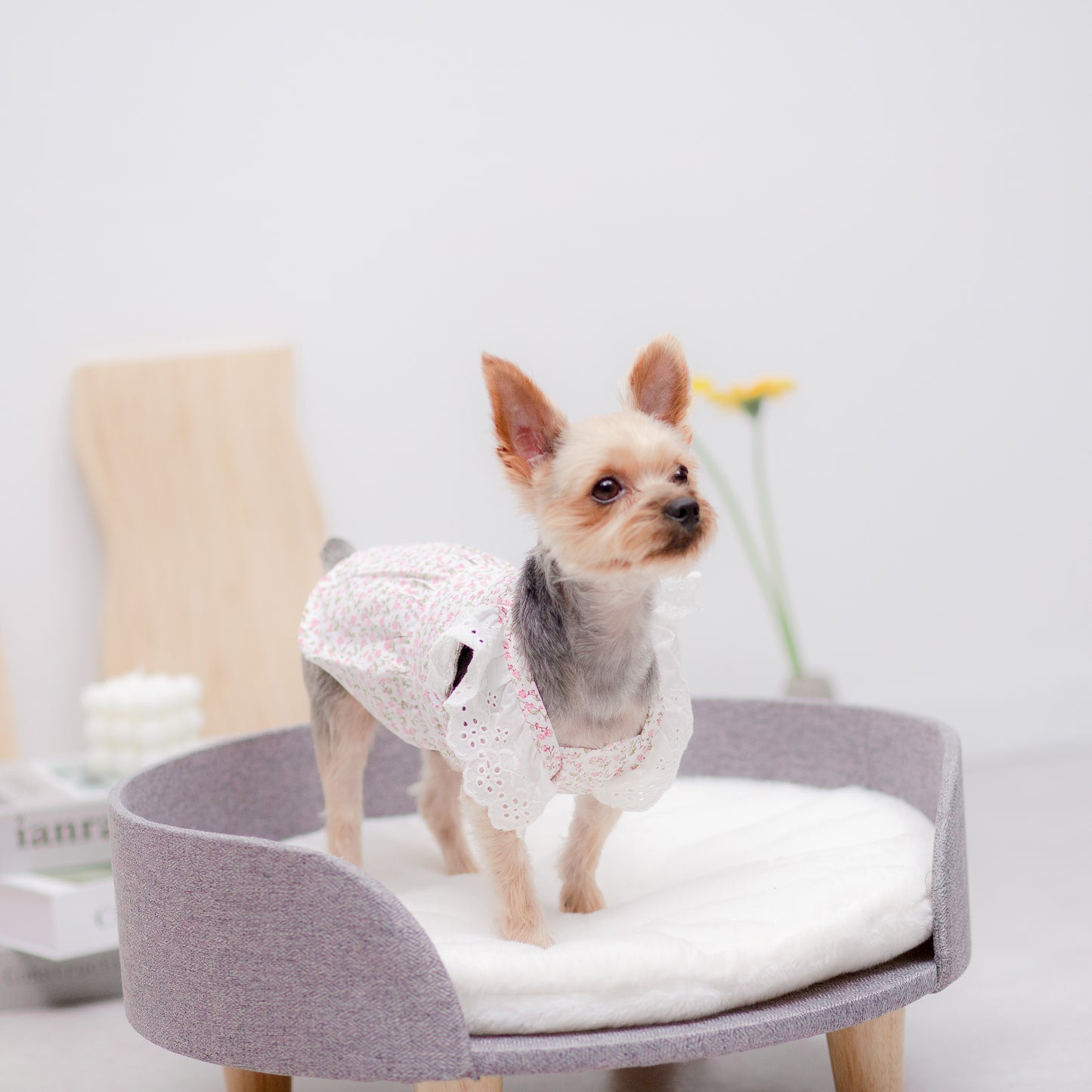 小花柄レースワンピース