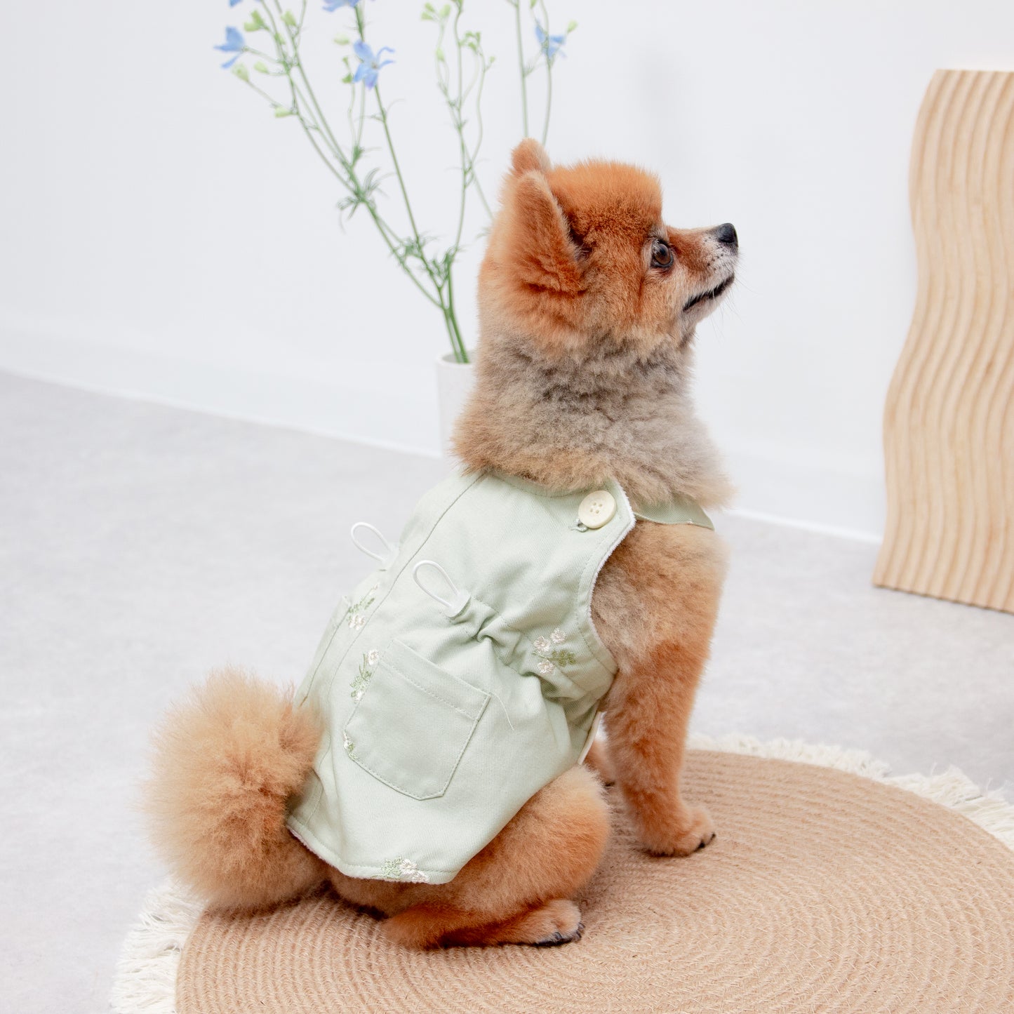 花柄刺繍エプロンワンピース