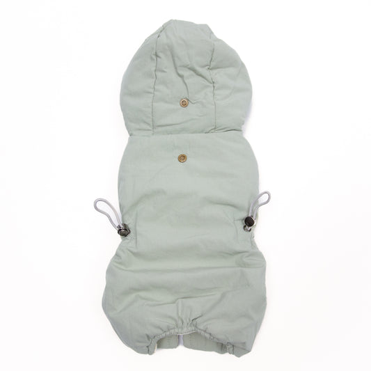 くすみグリーンコート