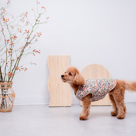 リード金具付き花柄ベスト