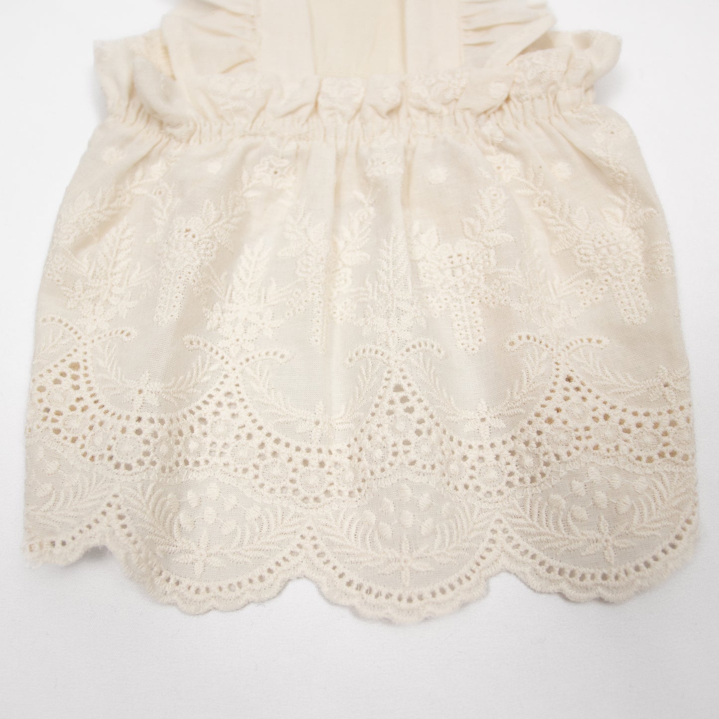 フリルレースワンピース